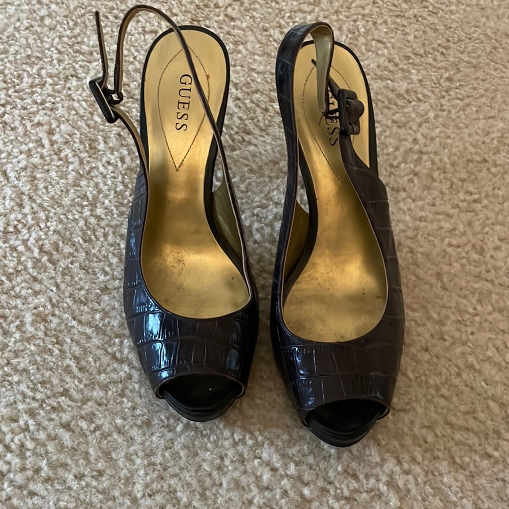 Guess shoes 4 inches
